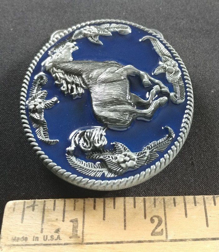 HORSE RUNNING GALLOPING WESTERN FLORAL FLOWER THEME DESIGN BLUE BELT BUCKLE