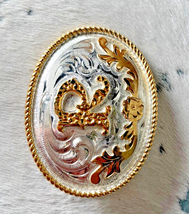 Western Initial Belt Buckle 3.5 x 2 5/8 in Oval R Silver Engraved Gold 1.75