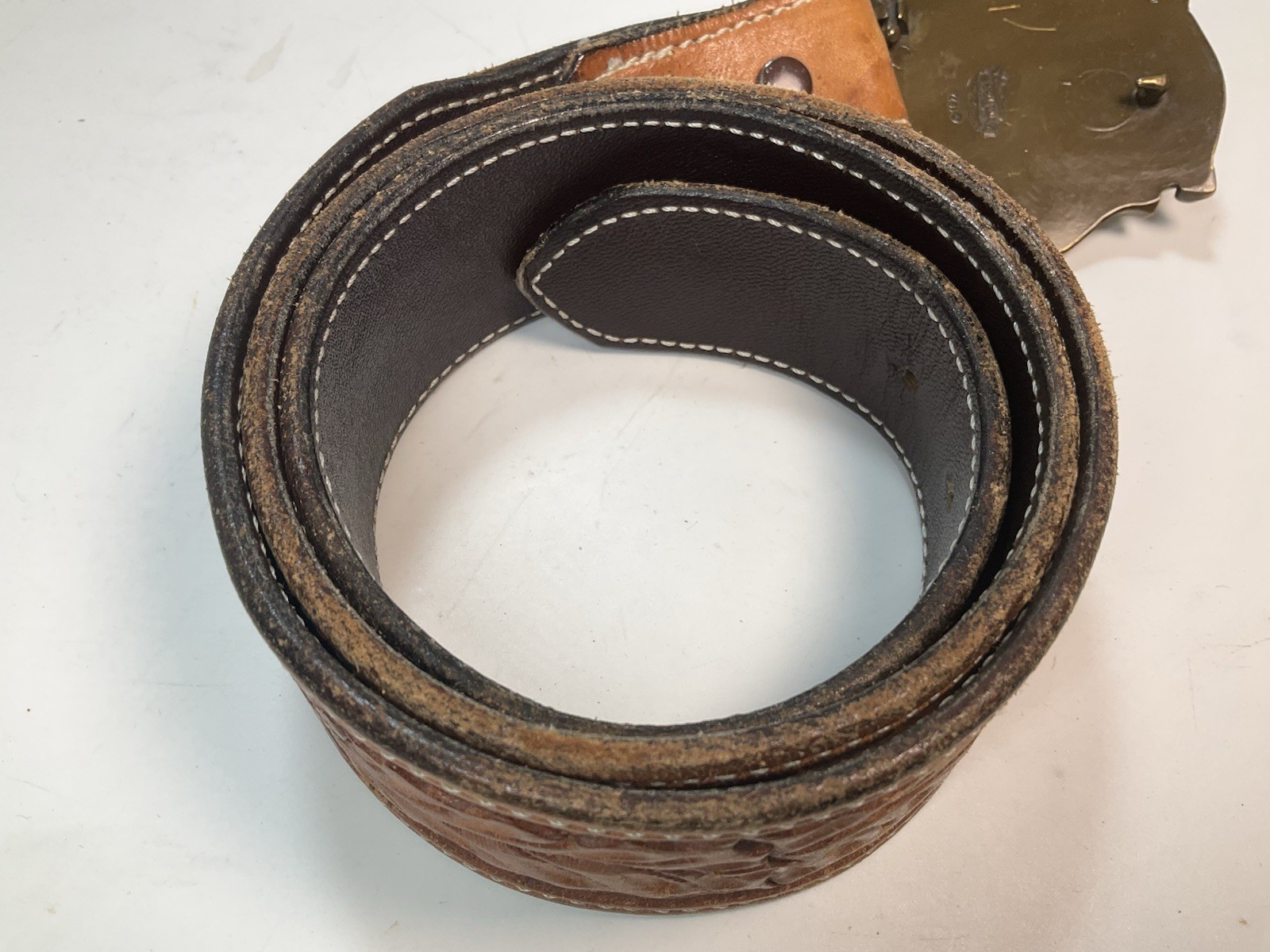 Vintage 1978 Raintree Bass Fish Buckle USA Leather Belt Brass Bronze Men’s