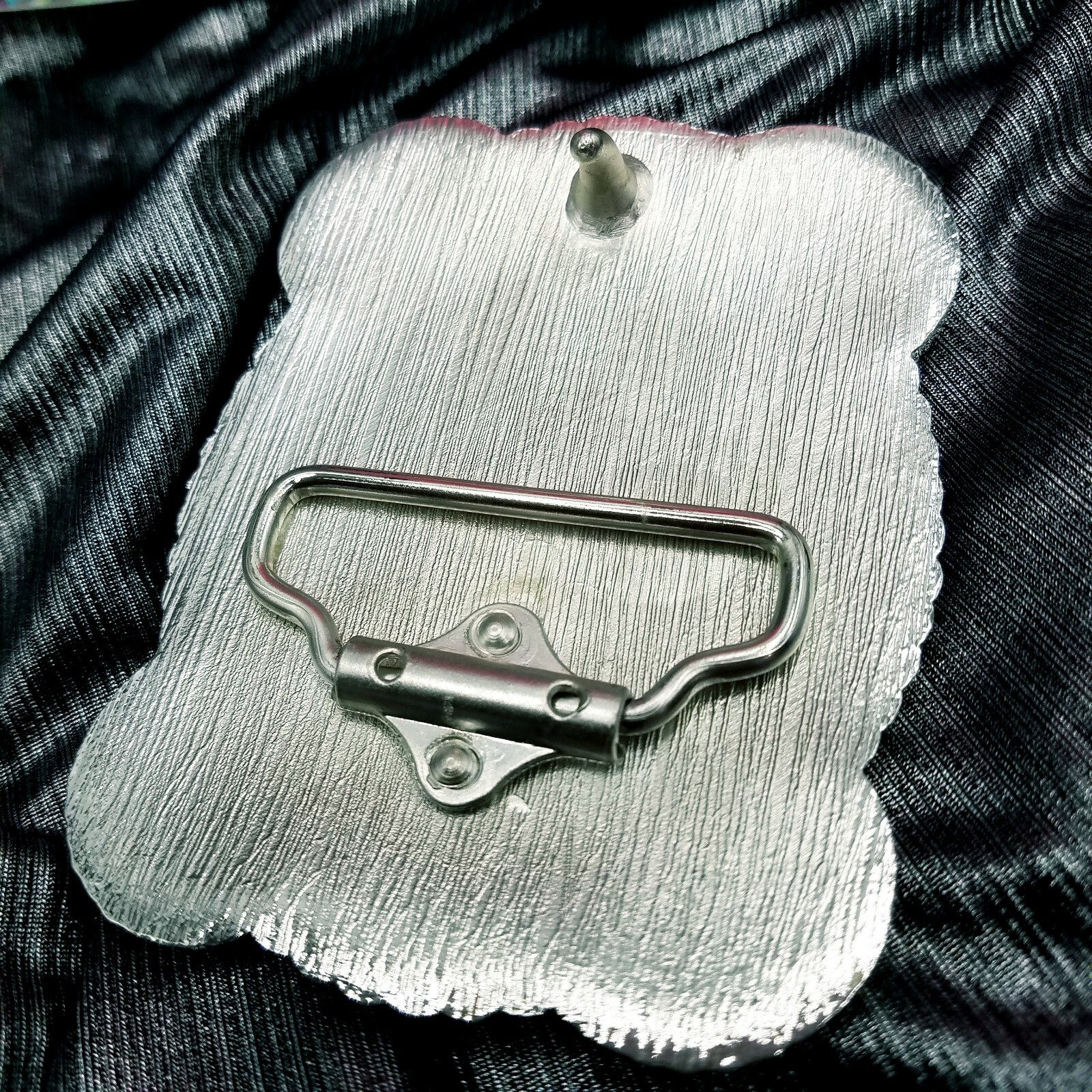 Western belt buckle 3.5×4 inches red and silver