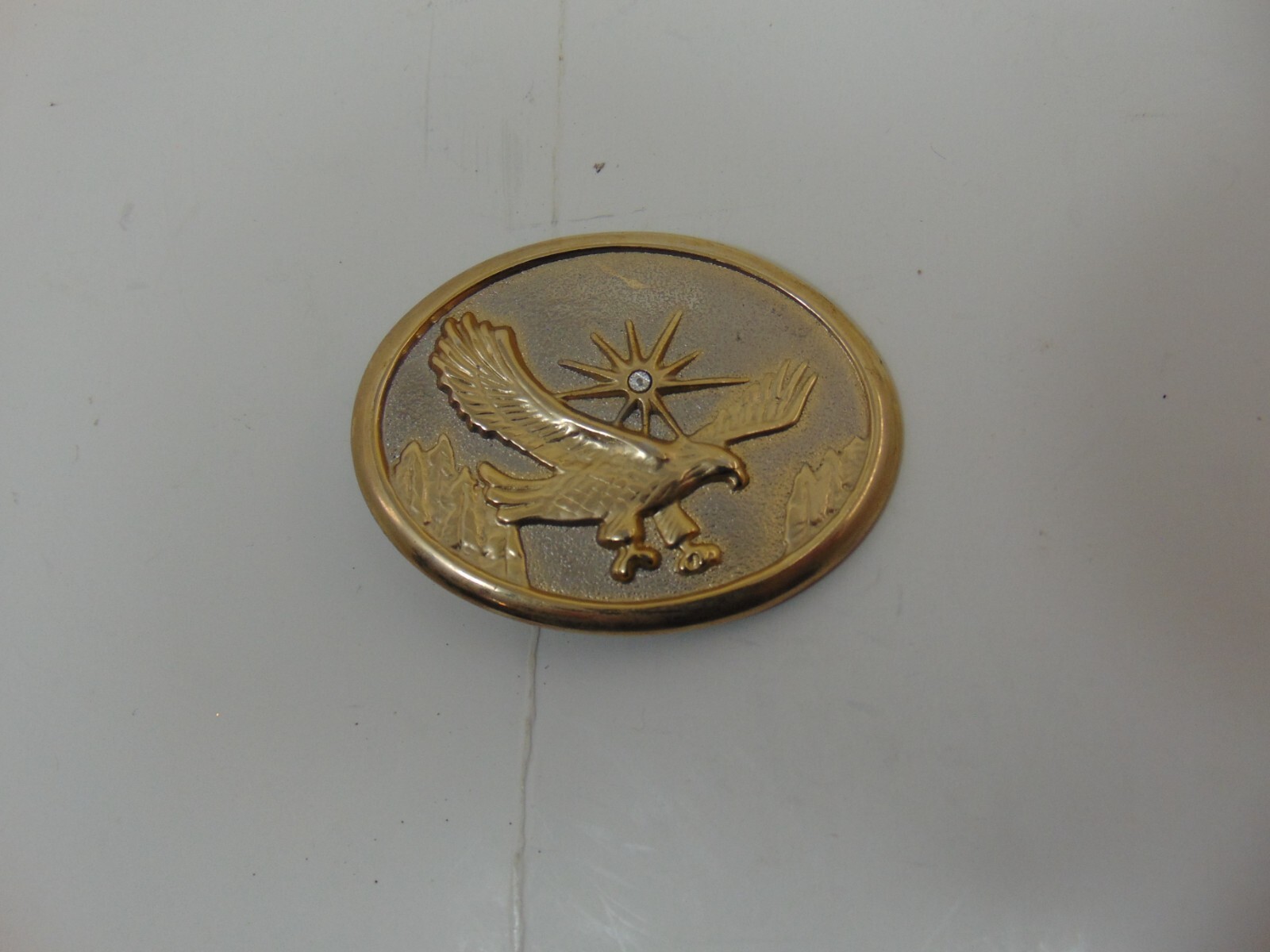Flying Eagle Gold Tone Belt Buckle Sun Burst Diamond Cut Center & Rhinestone 3D
