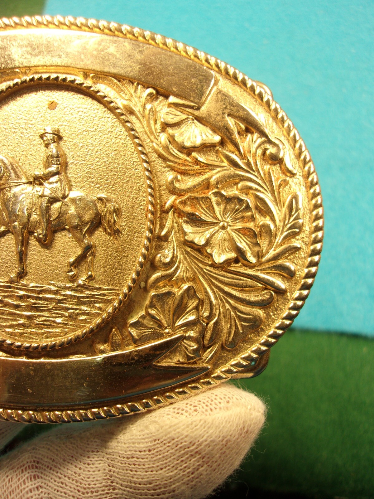 AWESOME RARE OLD VTG 1974 SILVER TONED RODEO BELT BUCKLE: LTC WESTERN PRODUCTS