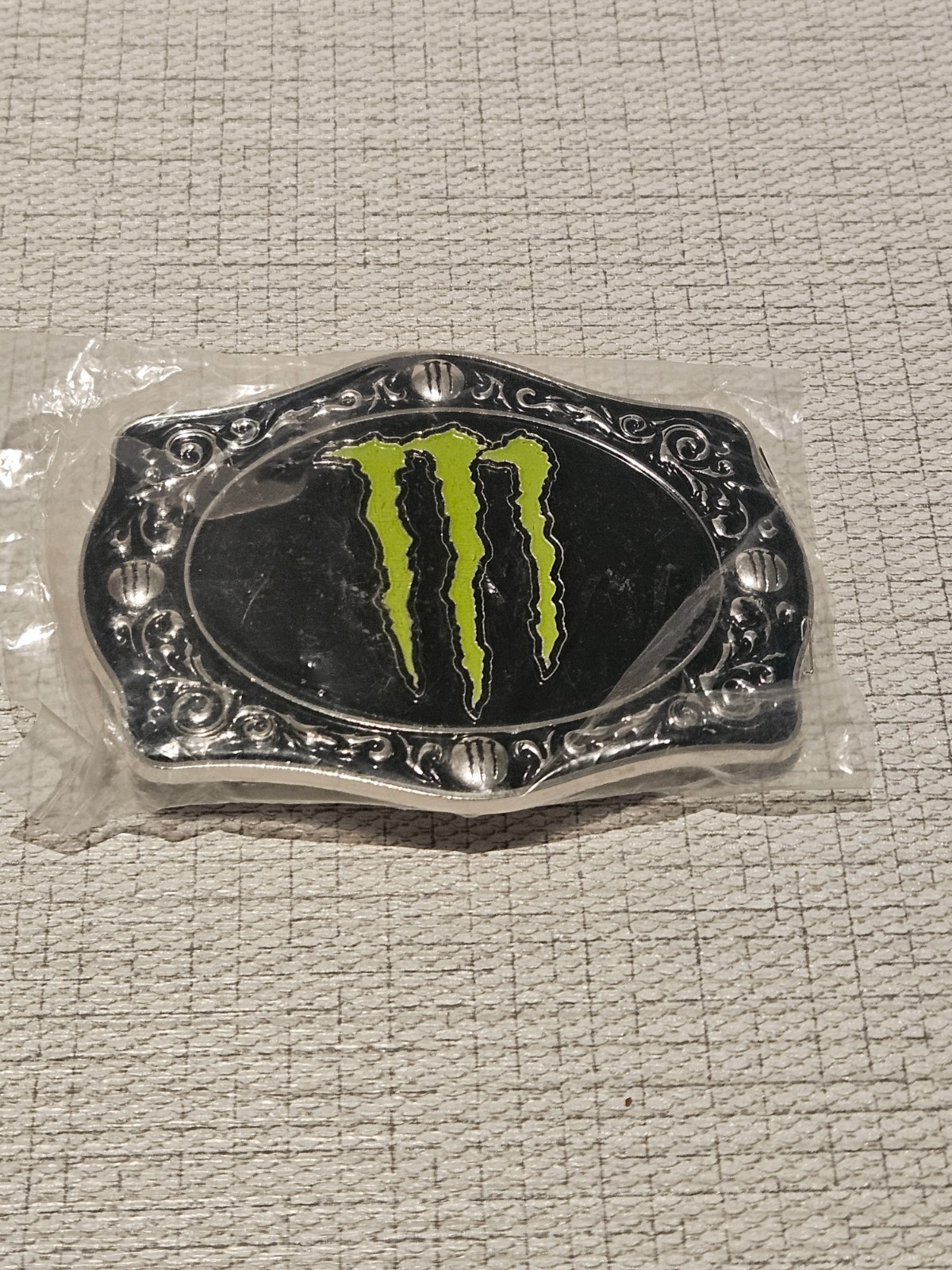 B2 New In Sealed Packaging Monster Energy Drink Belt Buckle- 4 1/4&Prime; Wide Oval