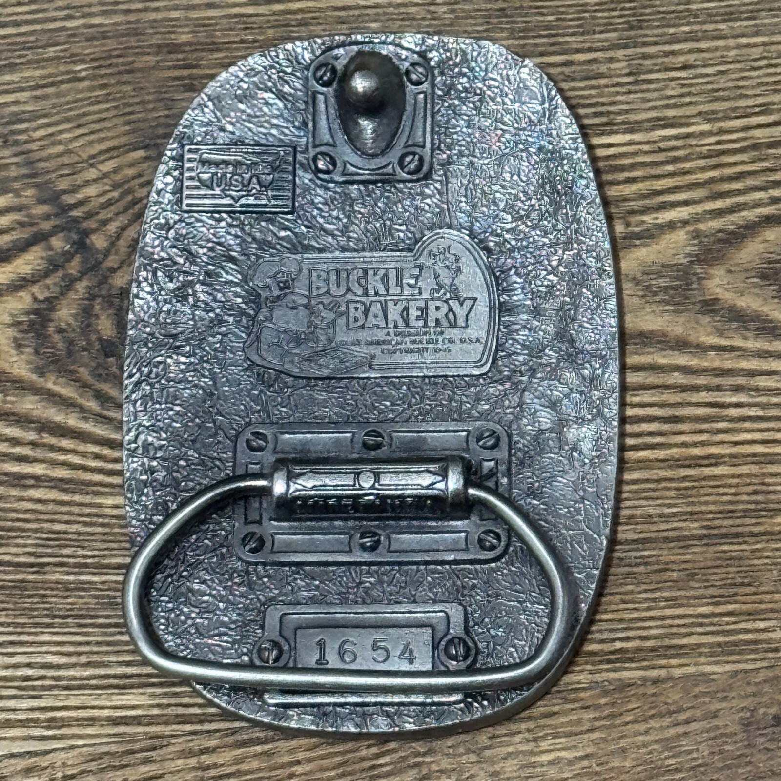 Metal Police Belt Buckle Bakery 1988 #1654 Serve & Protect Law Enforcement Badge