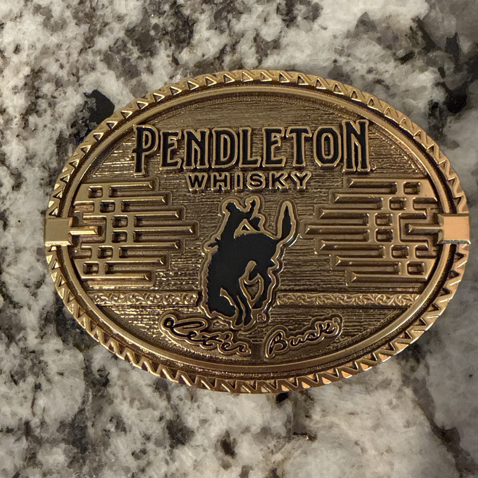 Pendleton Whisky Belt Buckle 2026 Limited Edition Montana Silversmiths Gold EUC