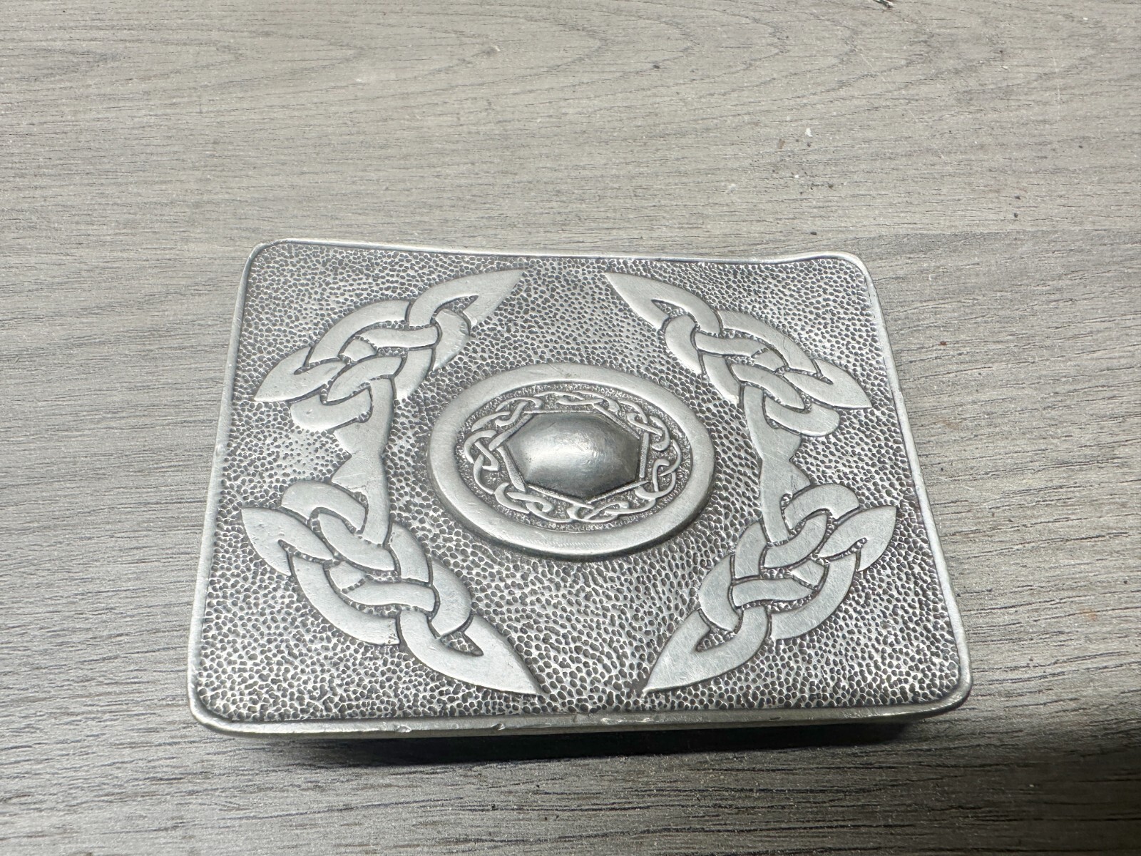 VINTAGE SCOTTISH KILT CLAN ART CO PEWTER BULLDOG BELT BUCKLE CELTIC PATTERN