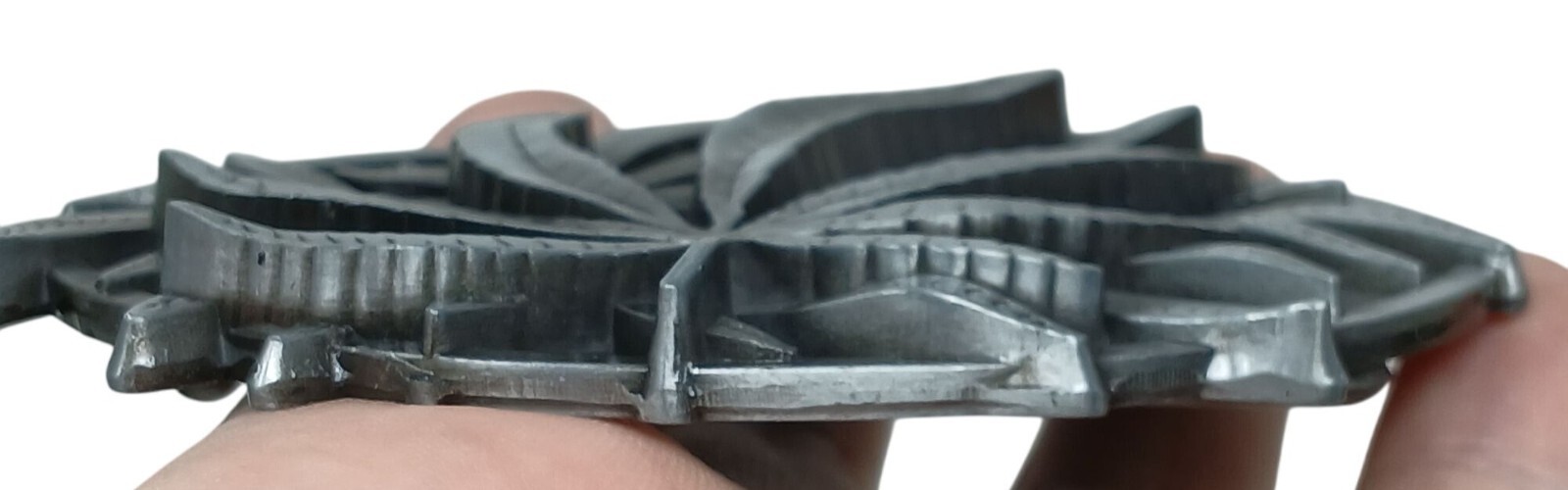 Marijuana Leaf Belt Buckle 3D Metal Design 3.5&Prime; Wide Pewter Color #M-14