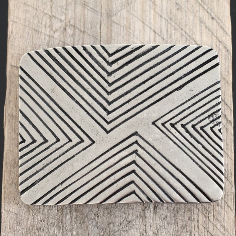 Geometric Line Belt Buckle with Cross Pattern in Gunmetal Design