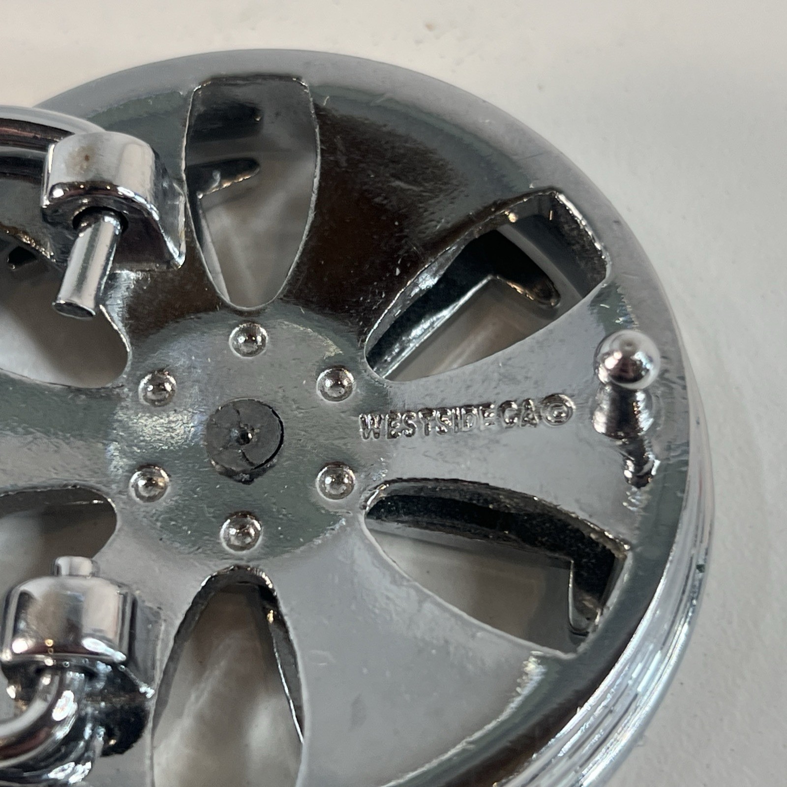 Spinner Belt Buckle Car Truck Rim Tire Spinning Motion West side CA