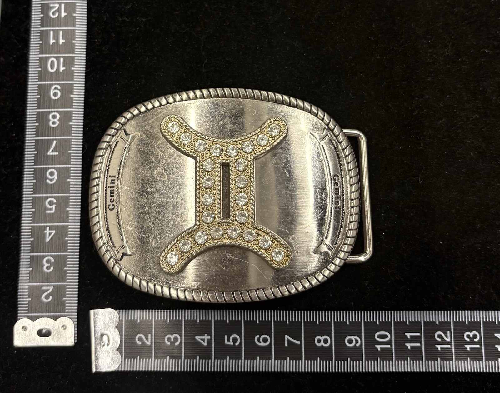Vintage y2k oval Gemini zodiac sign belt buckle RARE