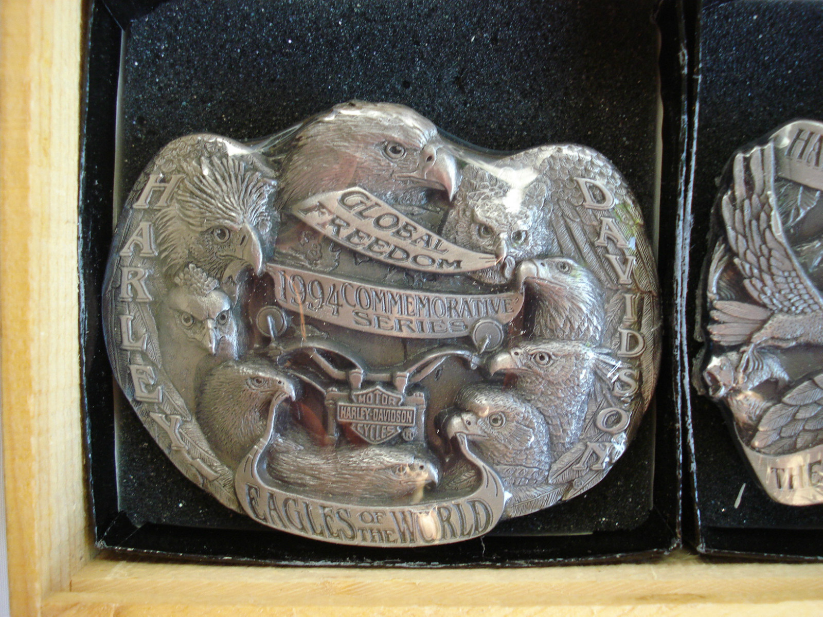 Harley-Davidson Motorcycles 1994 Commemorative Eagle Buckle Set Wood Box New