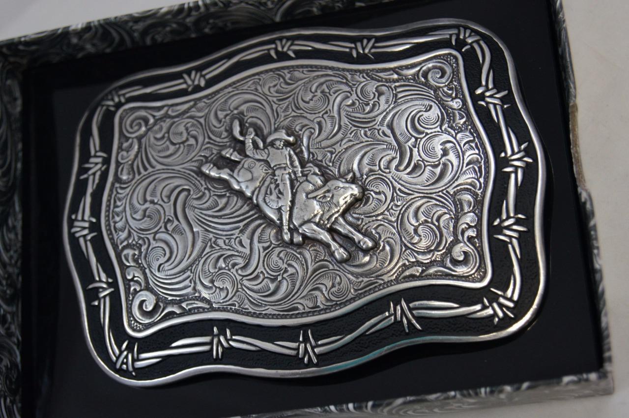 CRUMRINE Belt Buckle BULL RIDER Barbed Wire border M & F Western cowboy 38028