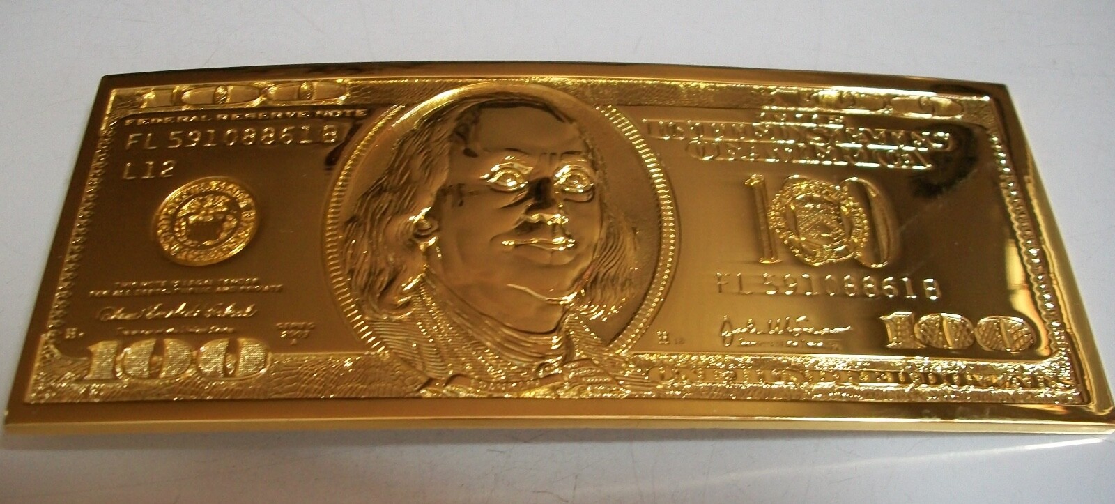 MEN&rsquo;S FASHION GOLD FINISH $100 METAL CASUAL BUCKLE TO WEAR WITH BELT (NO BELT)