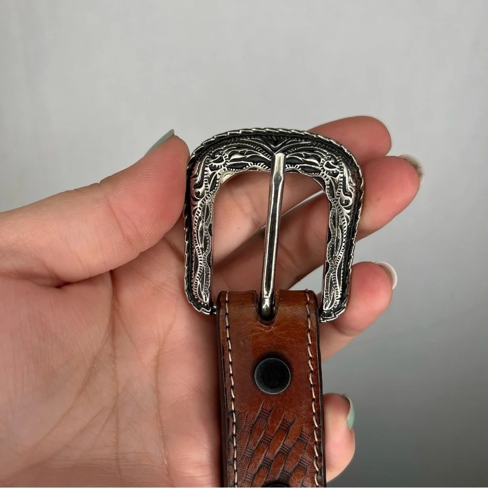 STONE | Leathern Western Belt with buckle Brown