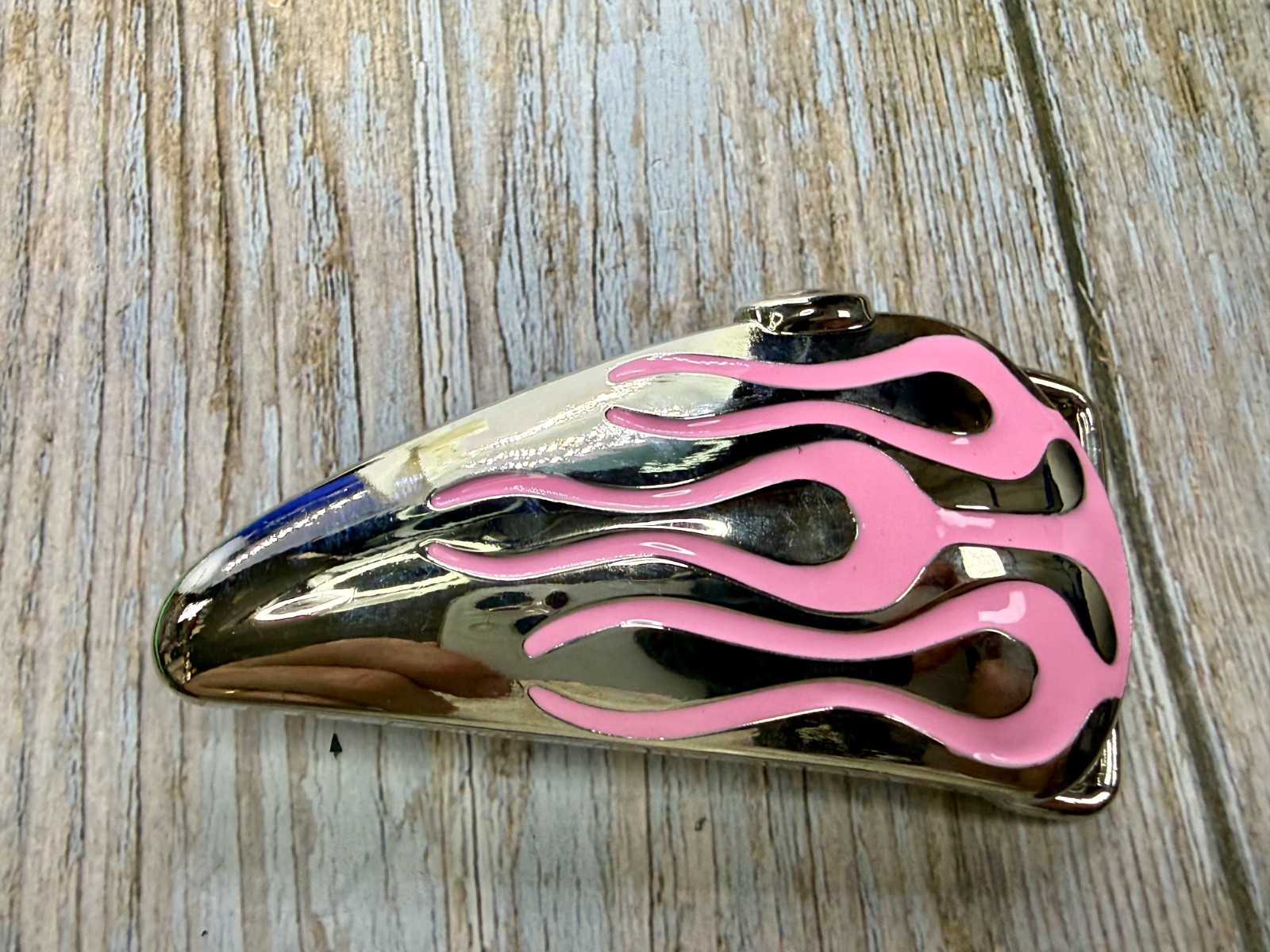 Motorcycle Hot Rod Flames Pink Enamel Gas Tank Buckle Rage Bikers Belt Buckle