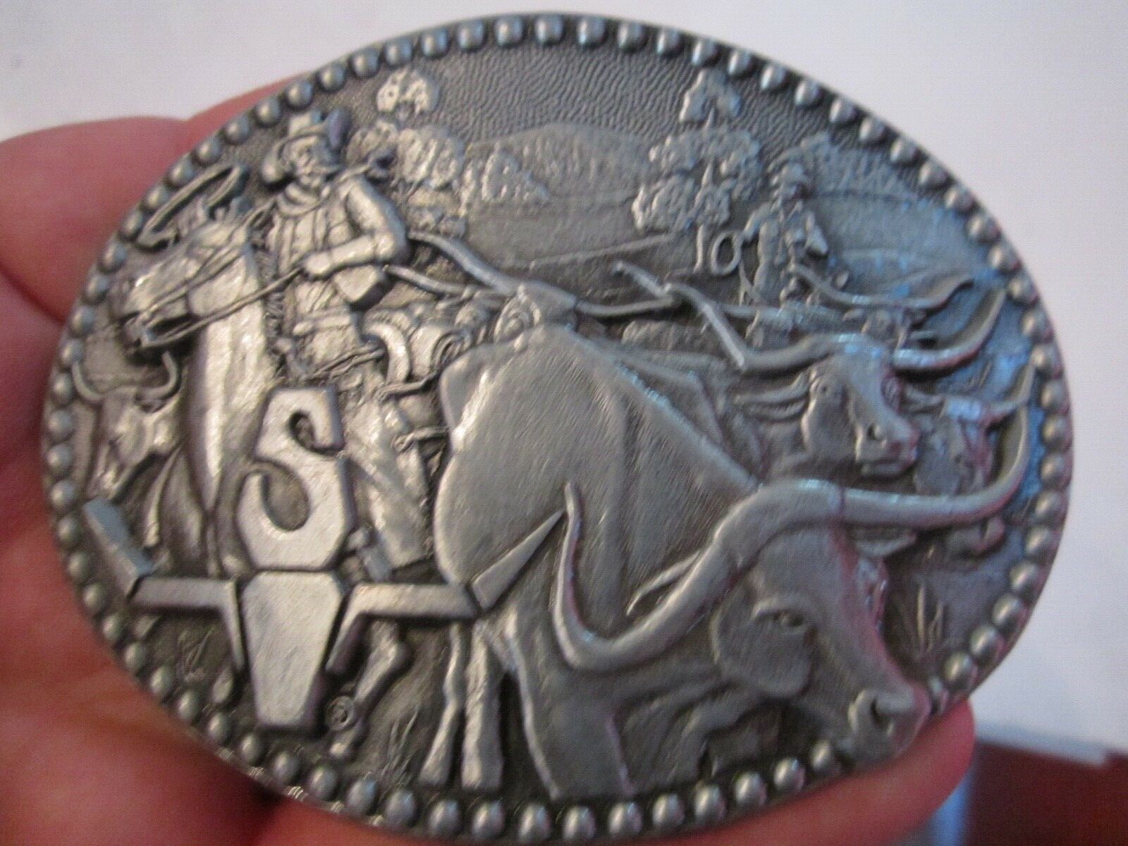 COWBOYS AND LONGHORNS DESIGN BELT BUCKLE – GW-5