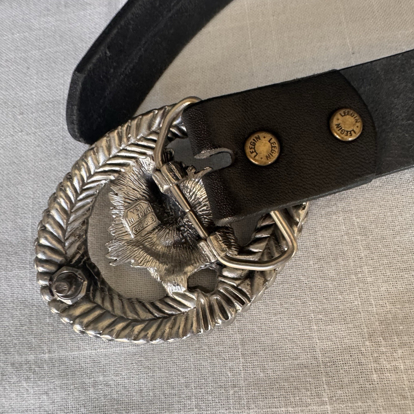 Vintage Silver Wolf Dog Engraved Belt Buckle With Leegin Black Leather Belt 42
