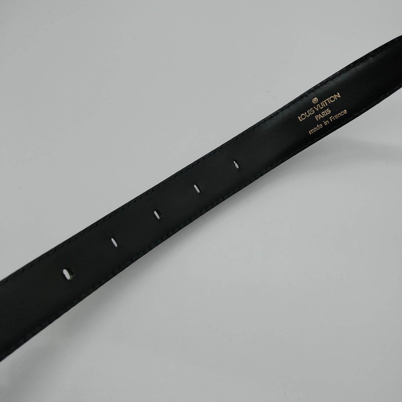 Louis Vuitton Belt Greens Taiga 3982040