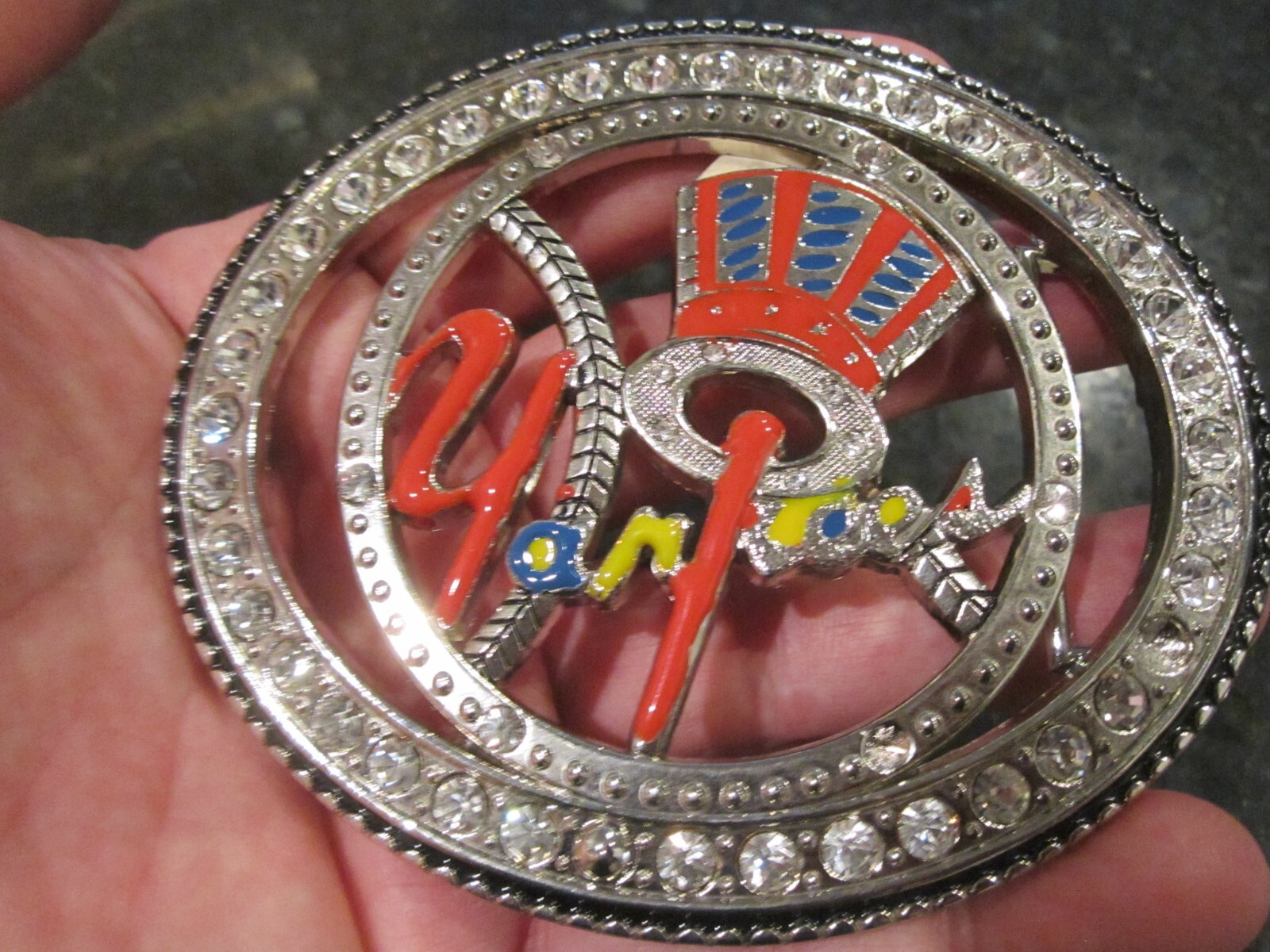 YANKEES THEME BELT BUCKLE COVERED IN CRYSTALS HEAVY GW-17