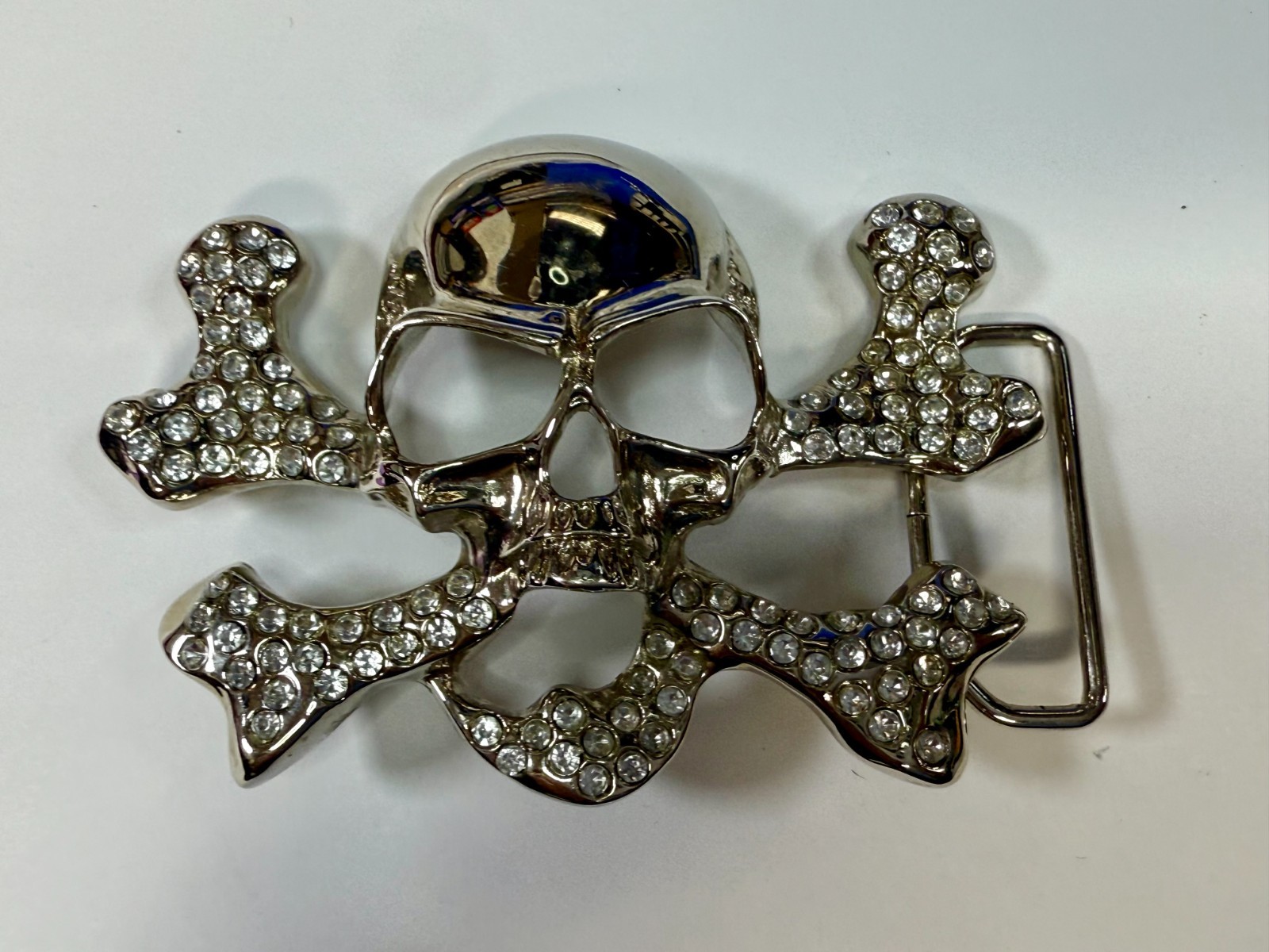 Skull and Crossbones – Clear Rhinestone Covered Cutout Gothic Punk Belt Buckle