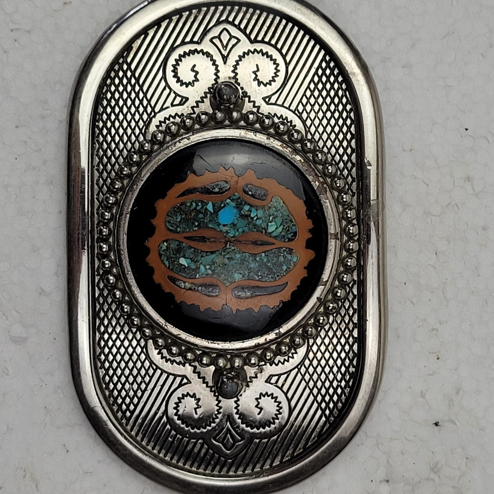 Belt Buckle Unisex_ Chrome Oval With Woodgrain Front With Encased Turquoise Size