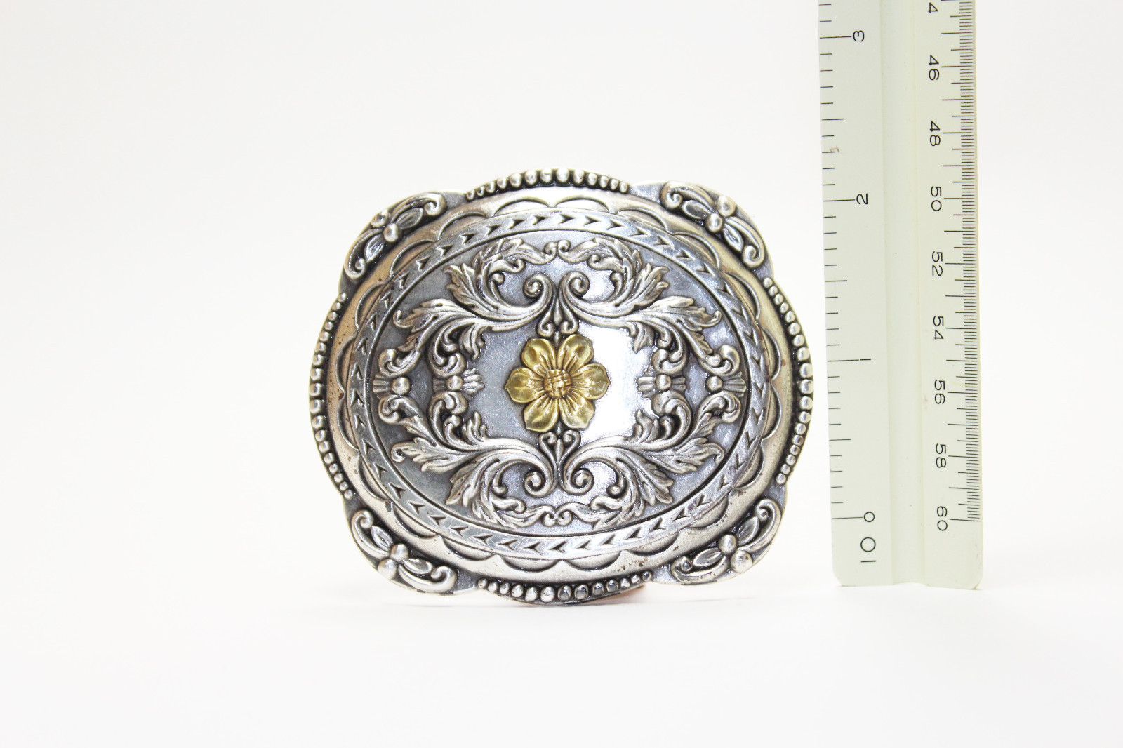 Southern Style Metal Belt Buckle with Flower Imprint
