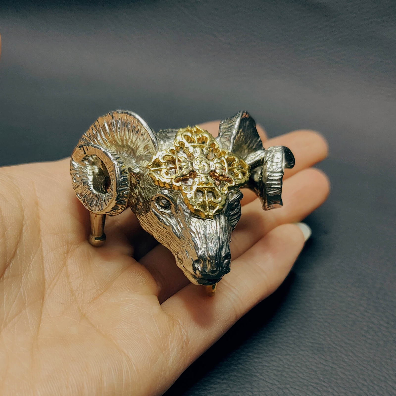 Brass Casting Casting Goat Head Belt Buckle, Personalised Men&rsquo;s belt buckle