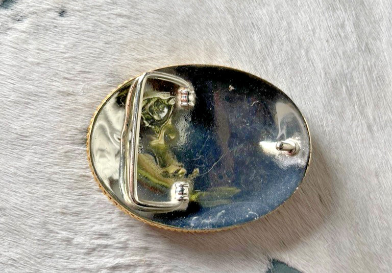 Western Initial Belt Buckle 3.5 x 2 5/8 in Oval R Silver Engraved Gold 1.75