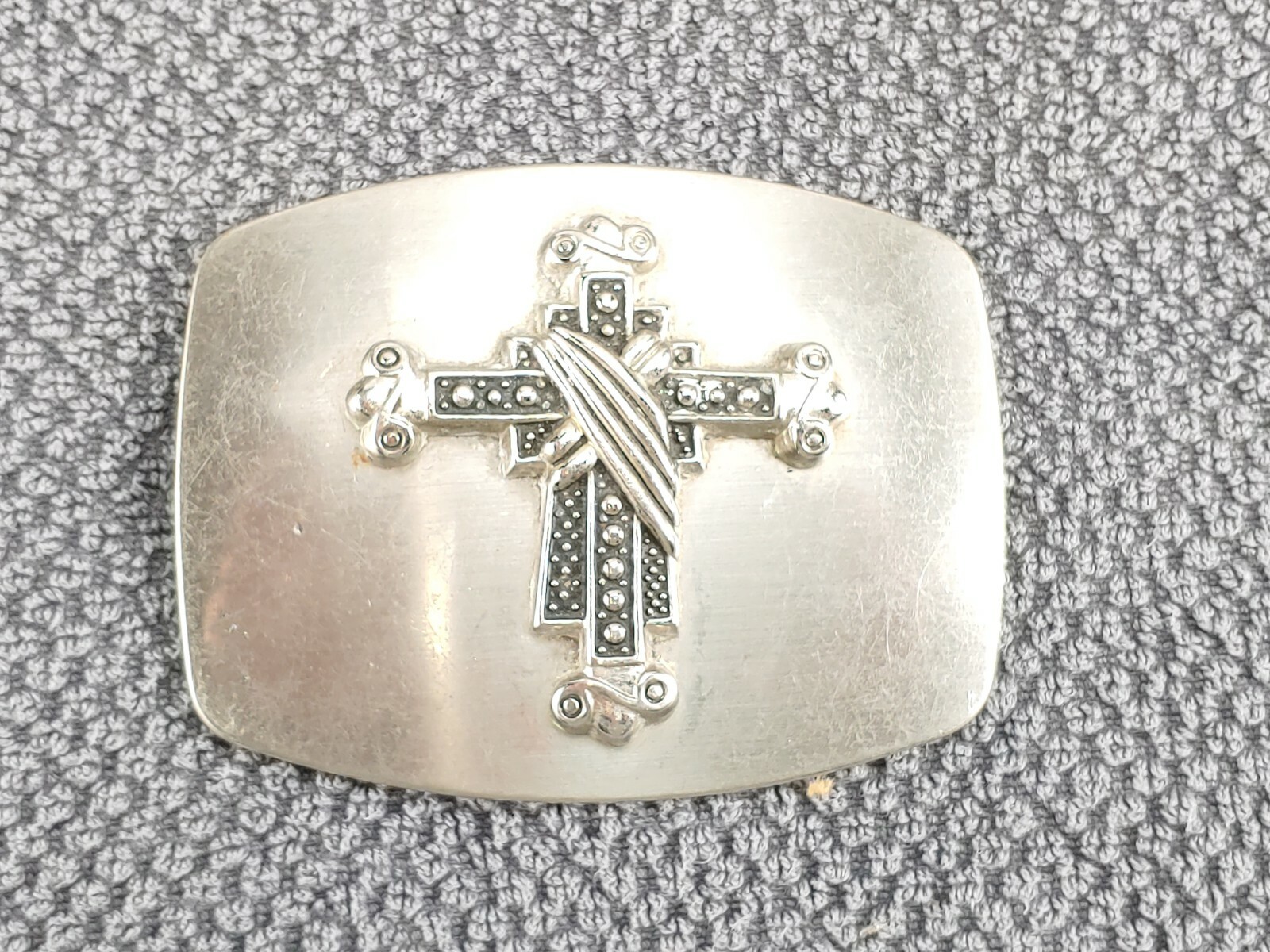Unbranded Western Silver-Tone Belt Buckle With 3D Cross 3 1/2&Prime; x 2 7/8&Prime;