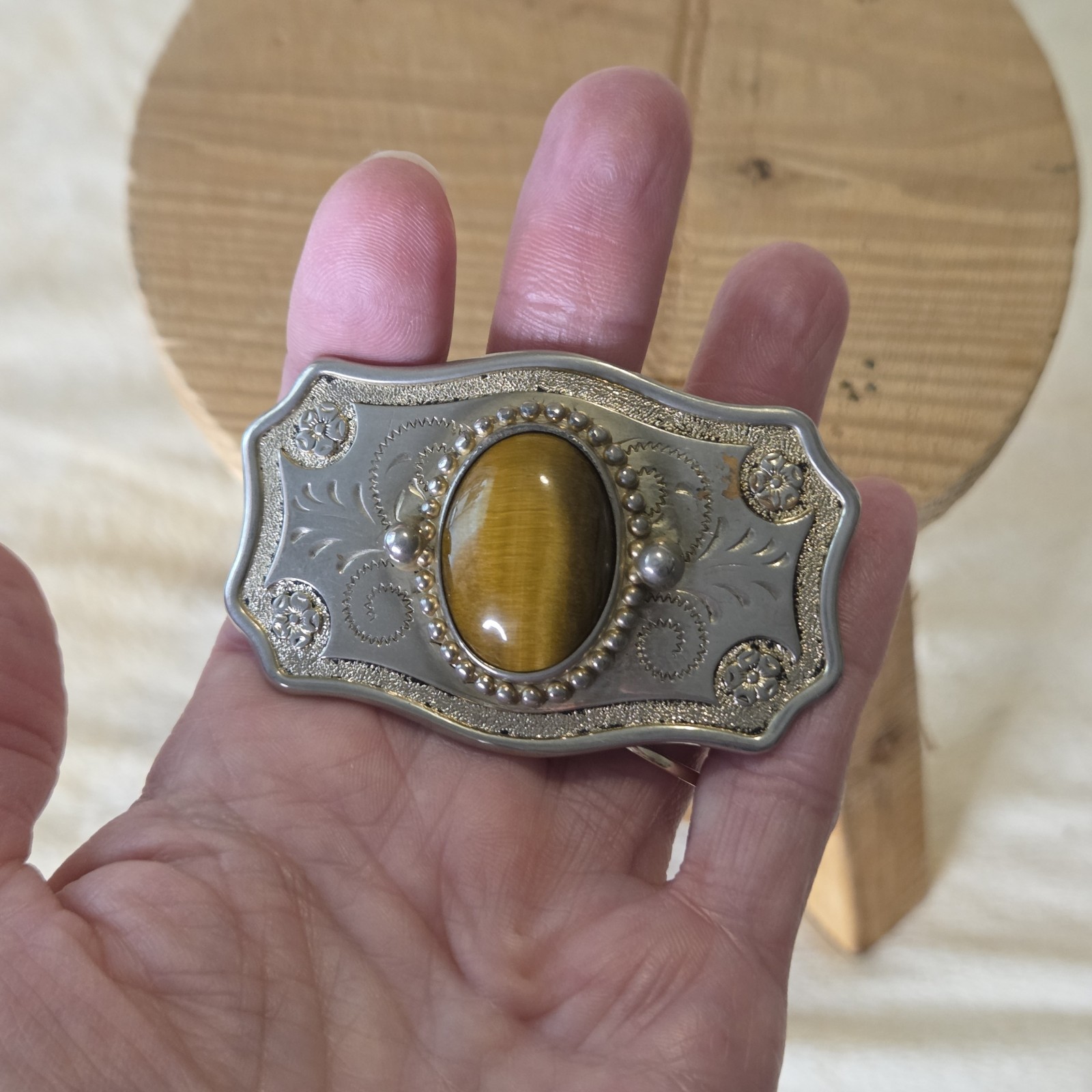 Vintage Silver Metal Belt Buckle With Tiger&rsquo;s Eye Floral/Swirl Design For 1&Prime;Belt