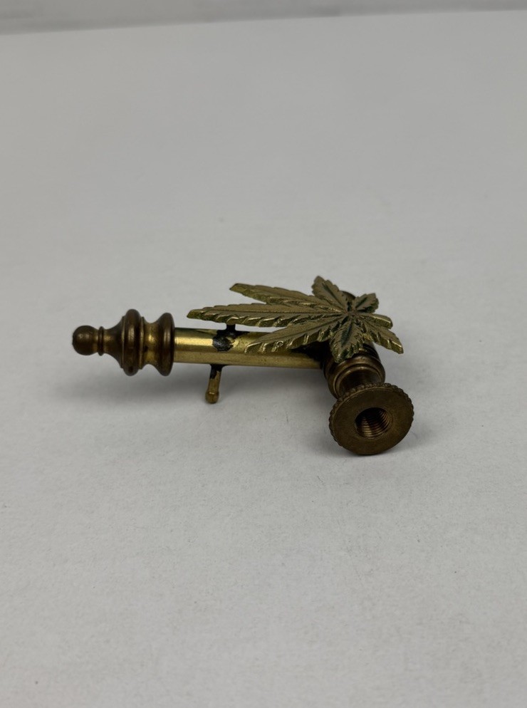 Vintage Marijuana Weed Bud Pot Leaf Brass Hippie Pipe Belt Buckle 1970s Ganja