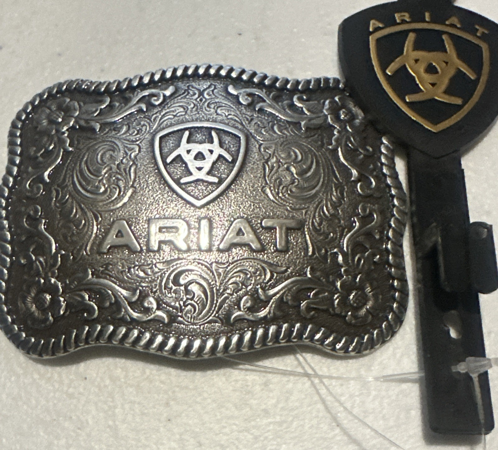 Ariat Scalloped Logo Belt Buckle Floral Scroll Twisted Rope Edge NEW