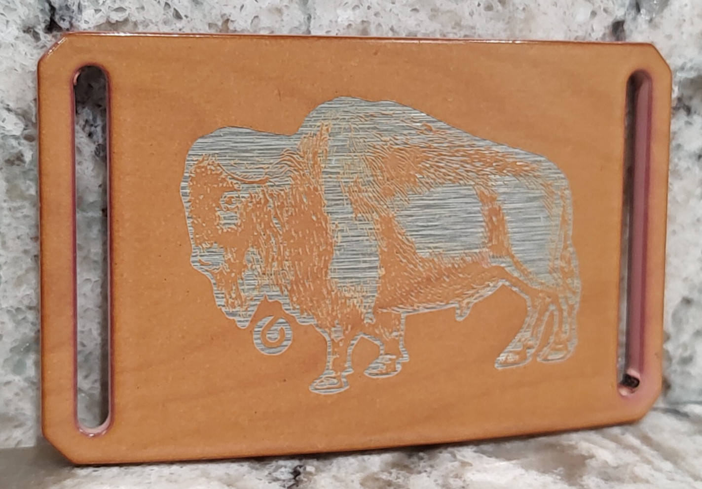 GRIP6 BELT BUCKLE – BISON / AMERICAN BUFFALO – MAPLE WOOD LOOK – 1.5 INCH WIDE