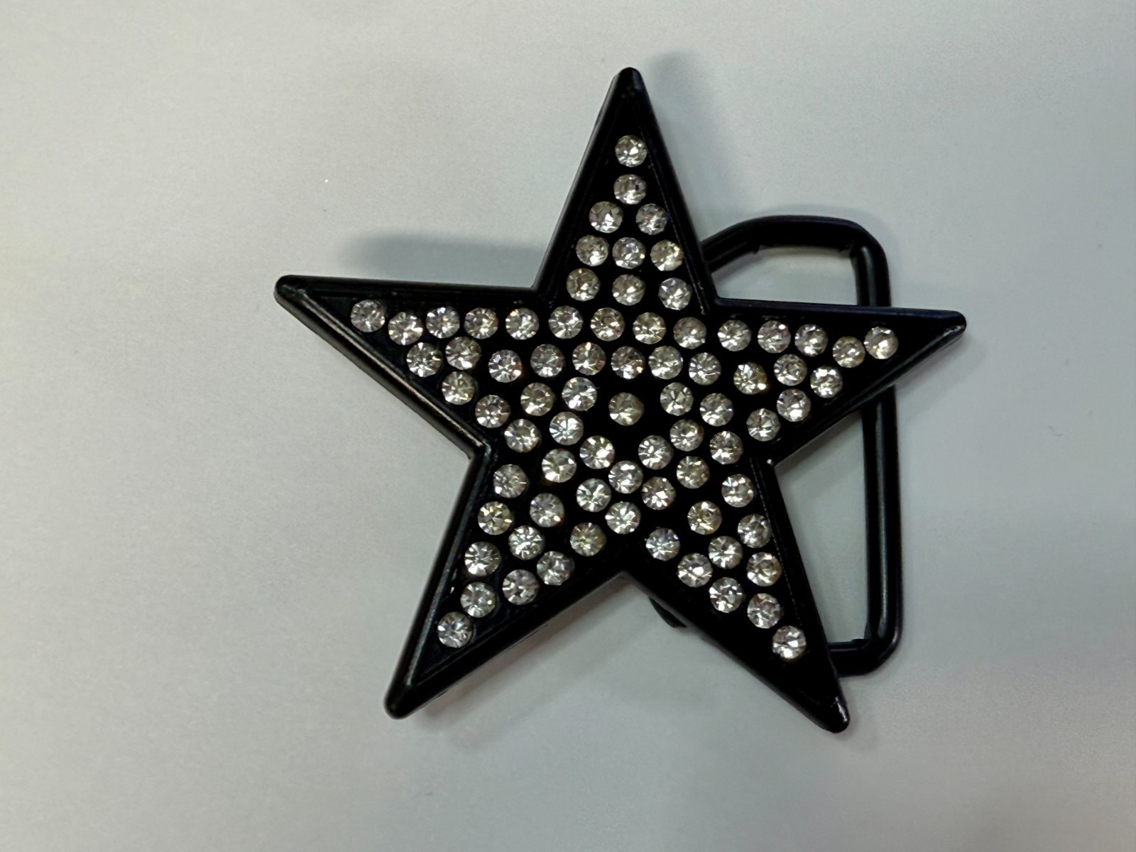 Star Shaped Buckle Rage – Clear Rhinestone Covered Black Metal Belt Buckle