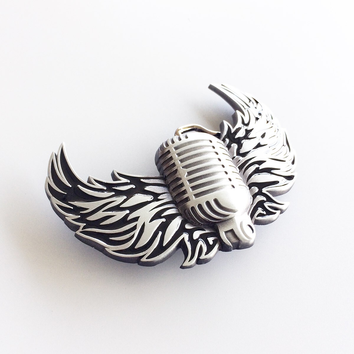Vintage Style Enamel Microphone Flying Wings Rock Music Belt Buckle
