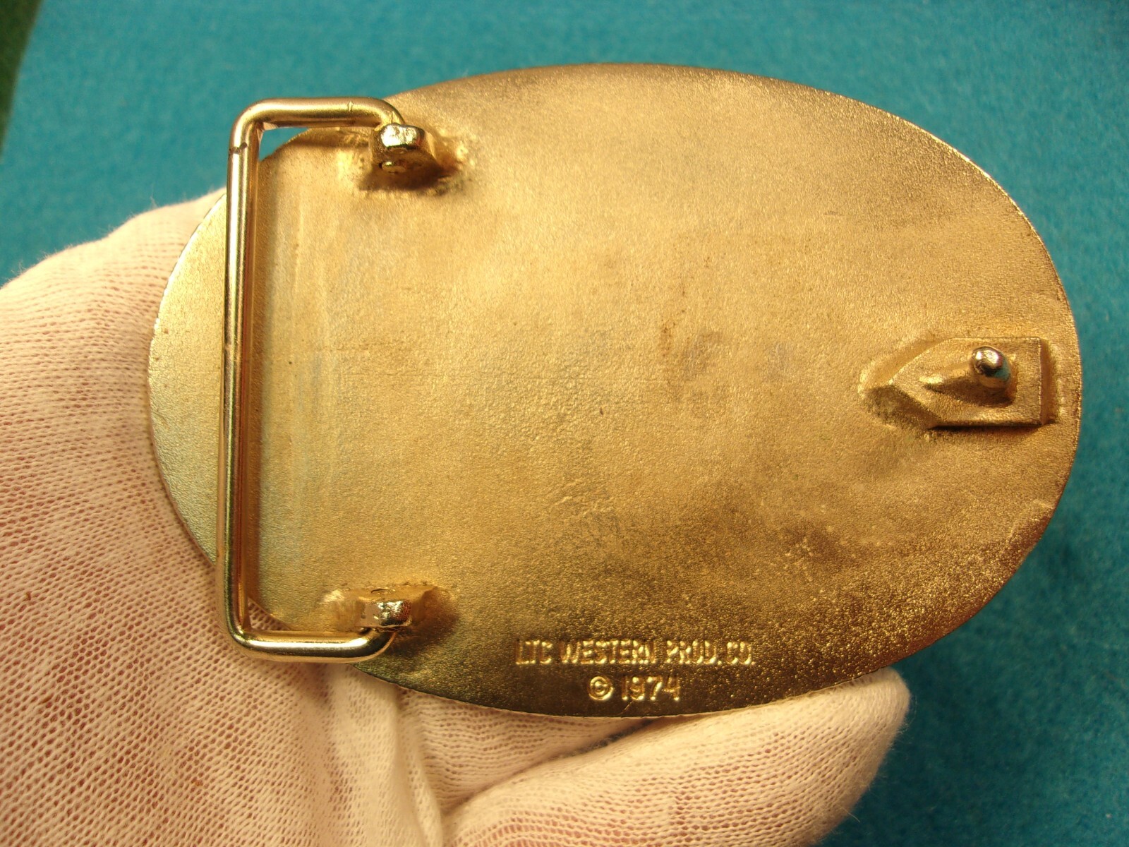 AWESOME RARE OLD VTG 1974 SILVER TONED RODEO BELT BUCKLE: LTC WESTERN PRODUCTS