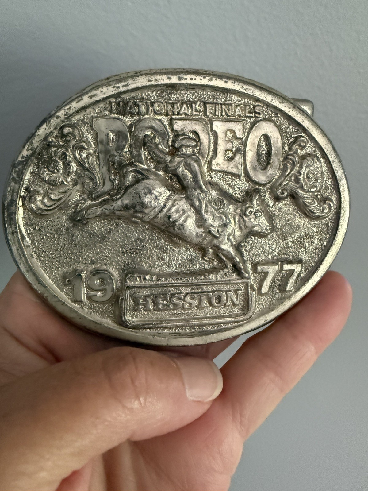 1977 Hesston Silver Award 655 NFR Rodeo Belt Buckle Bull Rider Cowboy