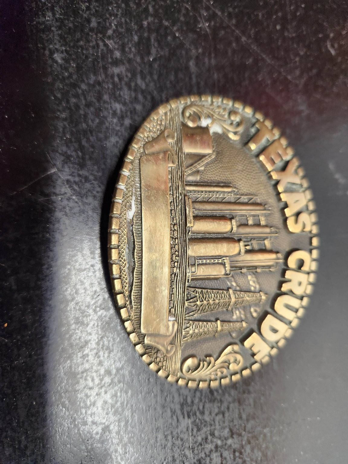 AWARD DESIGN MEDALS TEXAS CRUDE Belt Buckle Solid Brass Western Oilfield