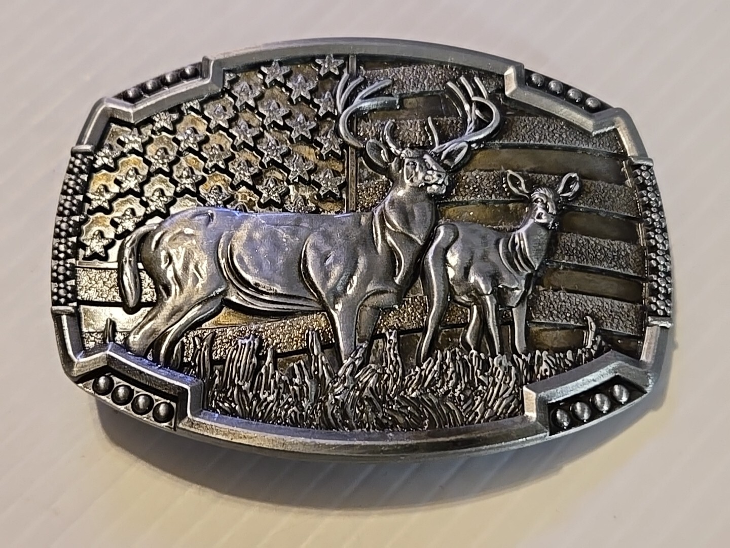DEER HUNTING BUCK HUNTER / AMERICAN FLAG Metal Belt Buckle