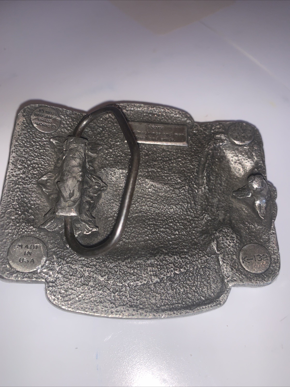 US ARMY TANK Flag Eagle Pewter BELT BUCKLE Made USA machines ,Man Steel & Pride