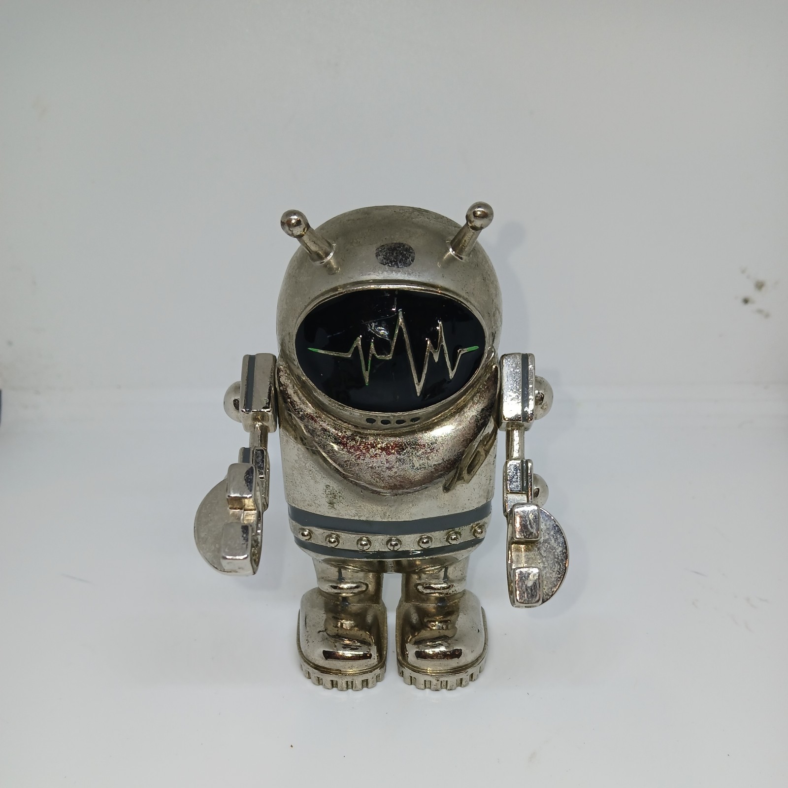 Men&rsquo;s Chrome Belt Buckle Outer Space Suit Man Alien Astronaut