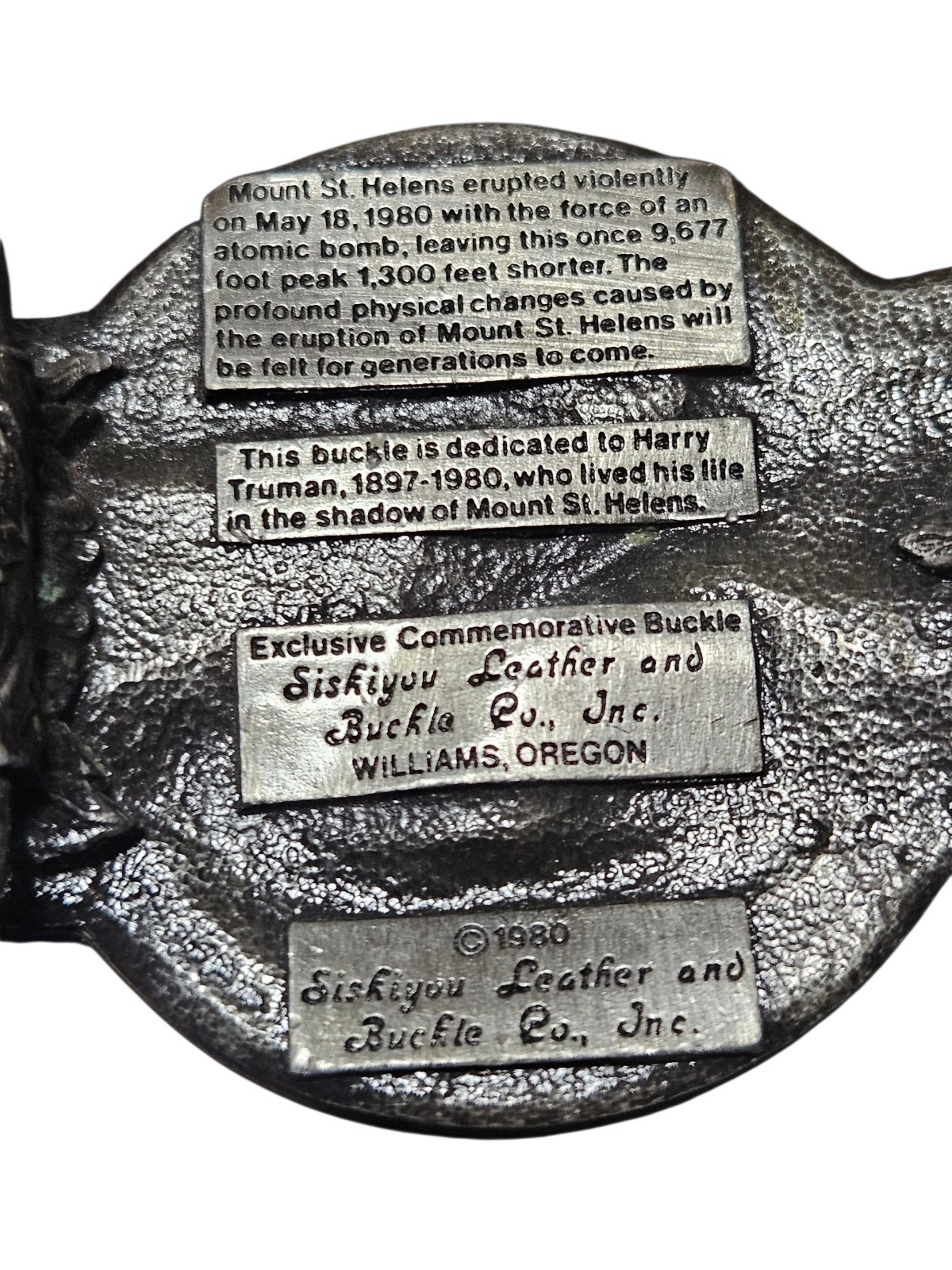 1980 MOUNT ST HELENS BELT BUCKLE – Pewter – Broken See Pictures