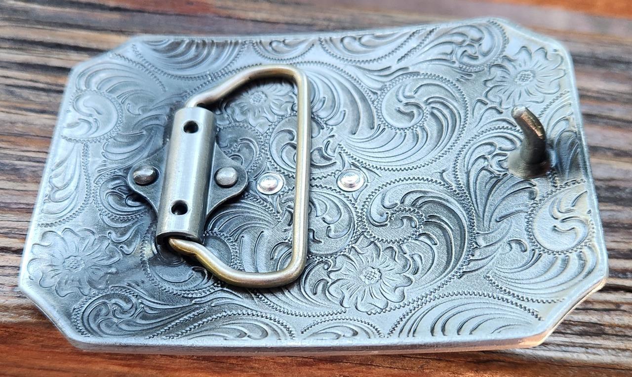 PATRIOTIC COWBOY BULL HEAD ANIMAL AMERICAN FLAG US USA SILVER GOLD BELT BUCKLE