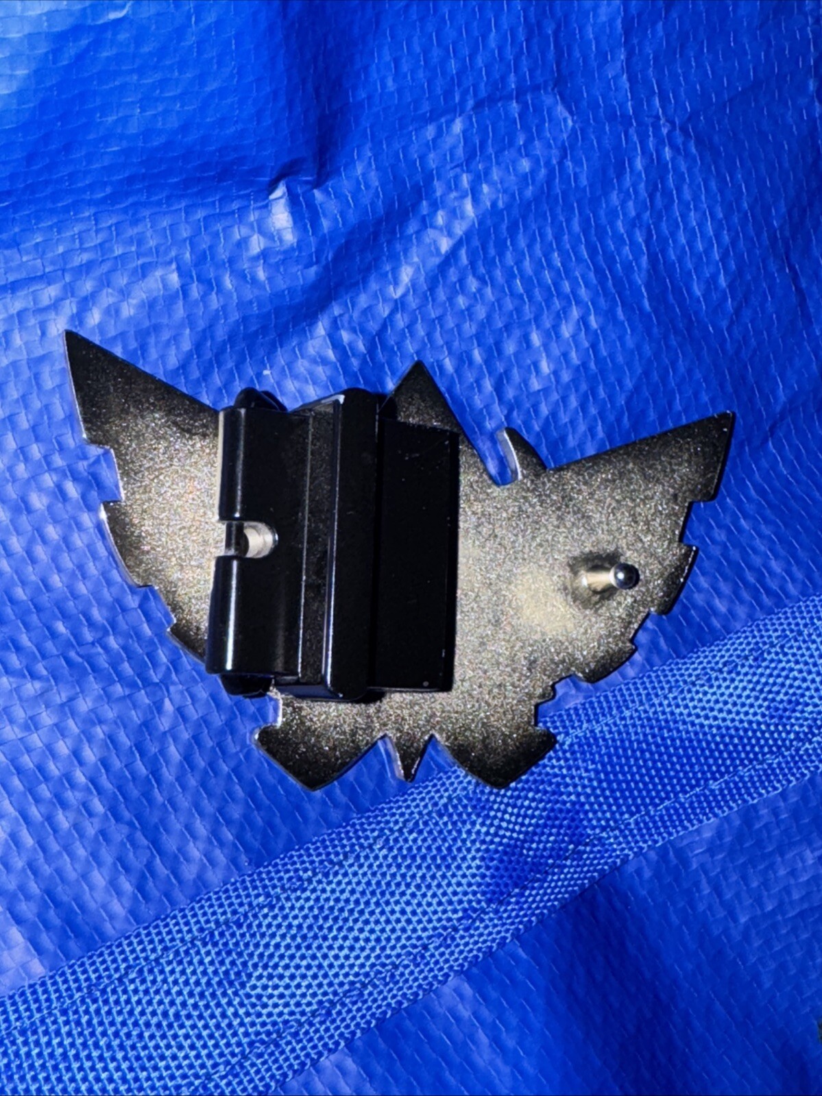 The Lengend of Zelda Twilight Princess Triforce Logo Belt Buckle 2011 – Nintendo