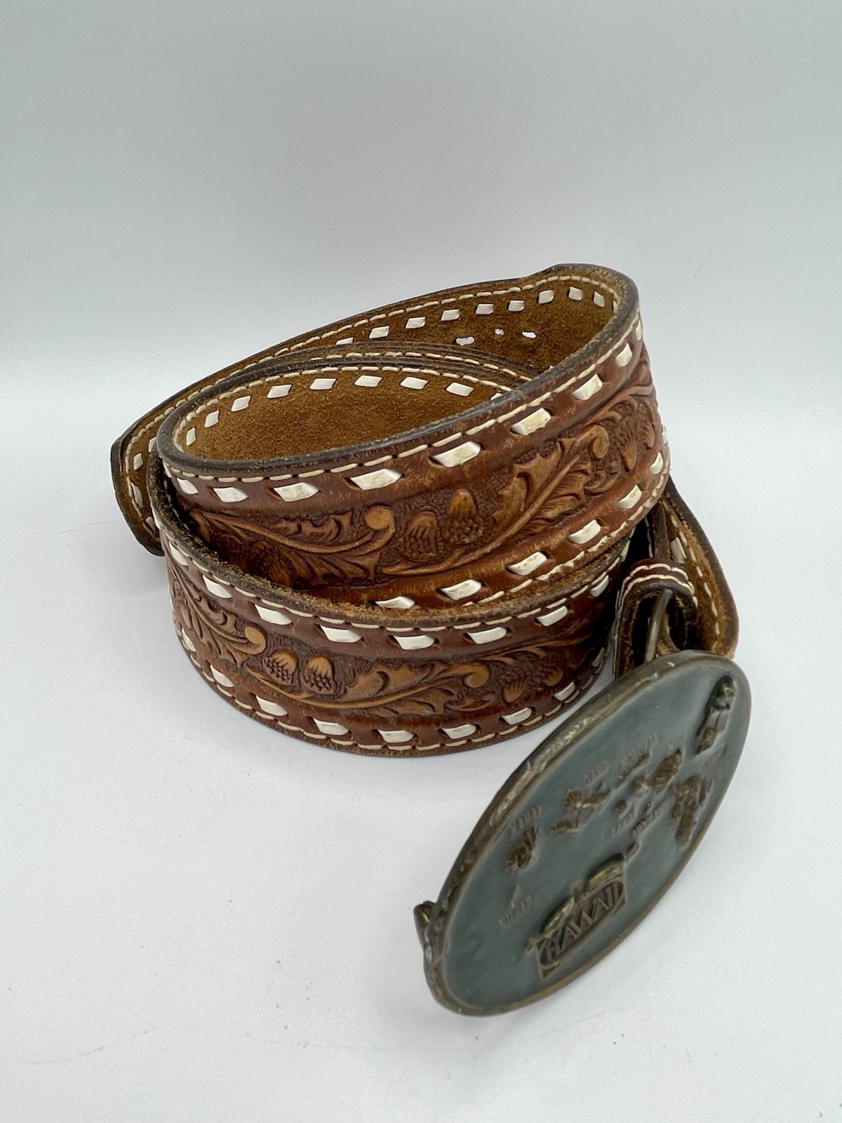 Vtg 1984 Arroyo GrandeBelt Buckle Hawaii Islands w Brown Tru-West Rockmount Belt