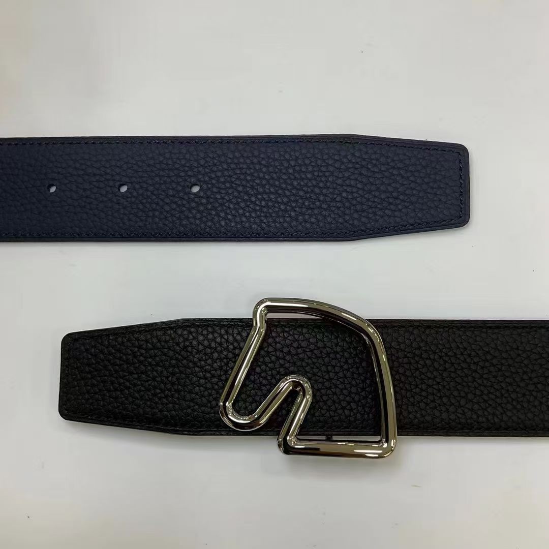 Fashionable golden horsehead buckle men&rsquo;s and women&rsquo;s belt buckle