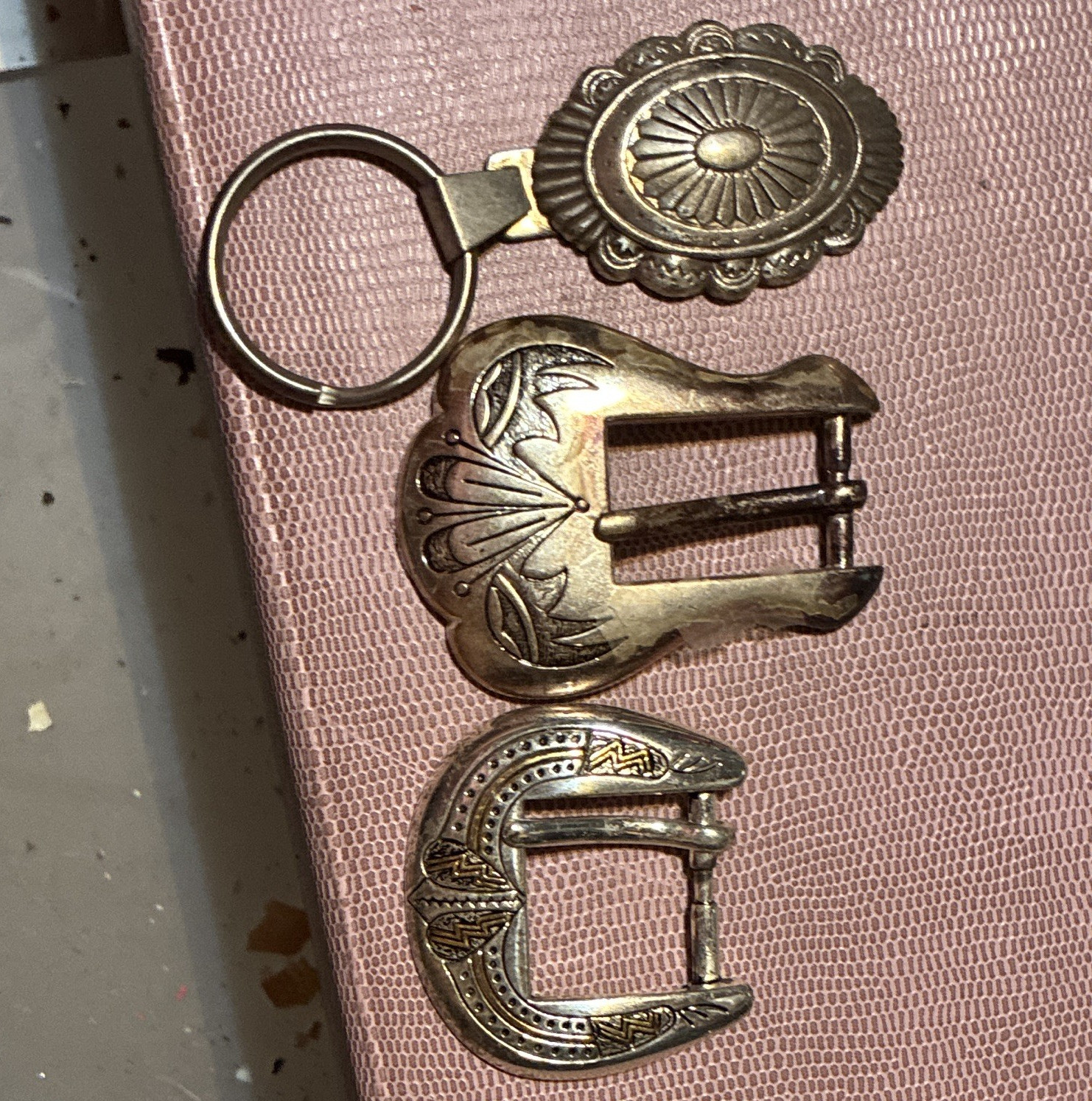 Western Engraved Floral Silver-Tone Buckle Lot w/ Key Ring, Fits 1.5&Prime;