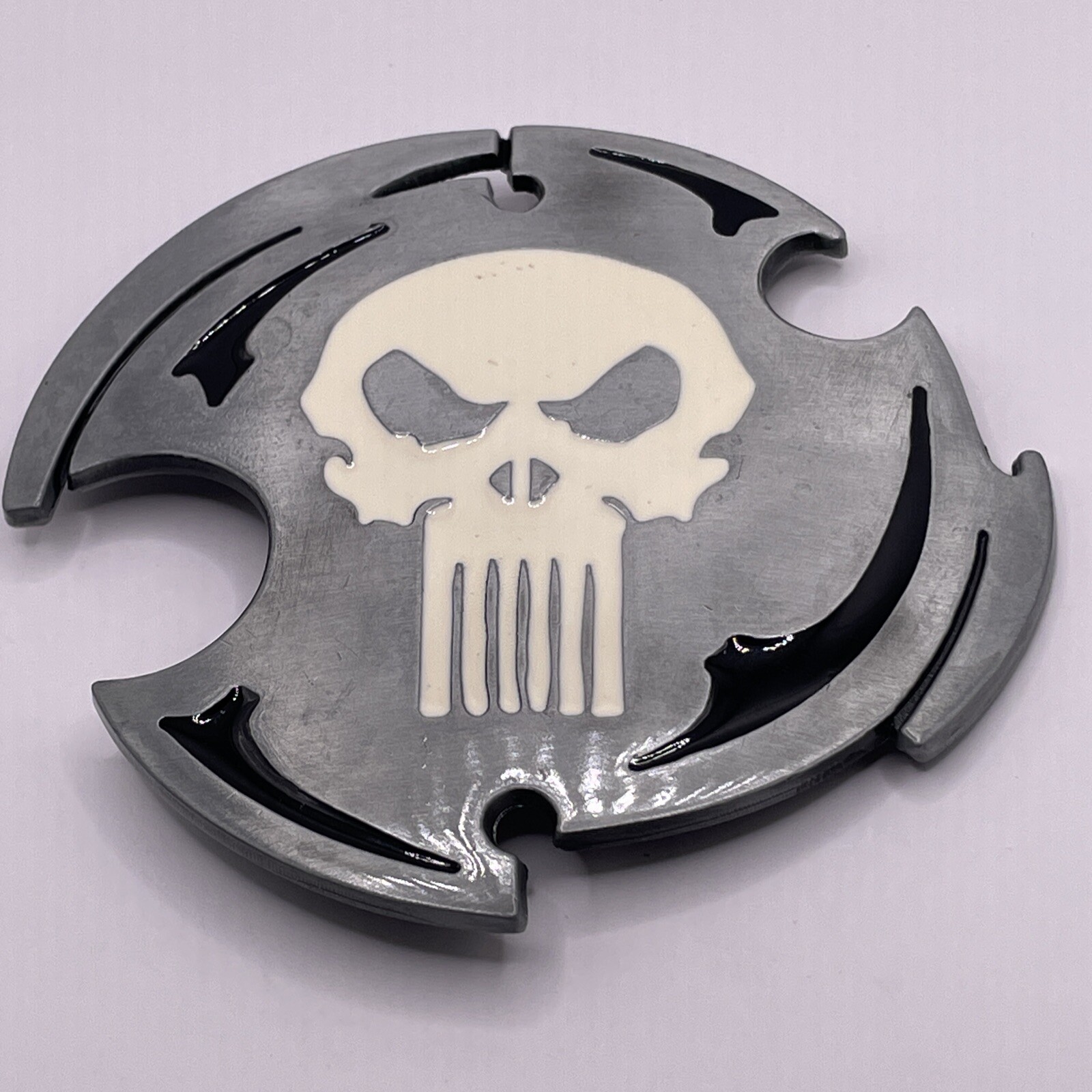 PUNISHER THROWING STAR BELT BUCKLE Silver Tone PEWTER Black And White Enamel