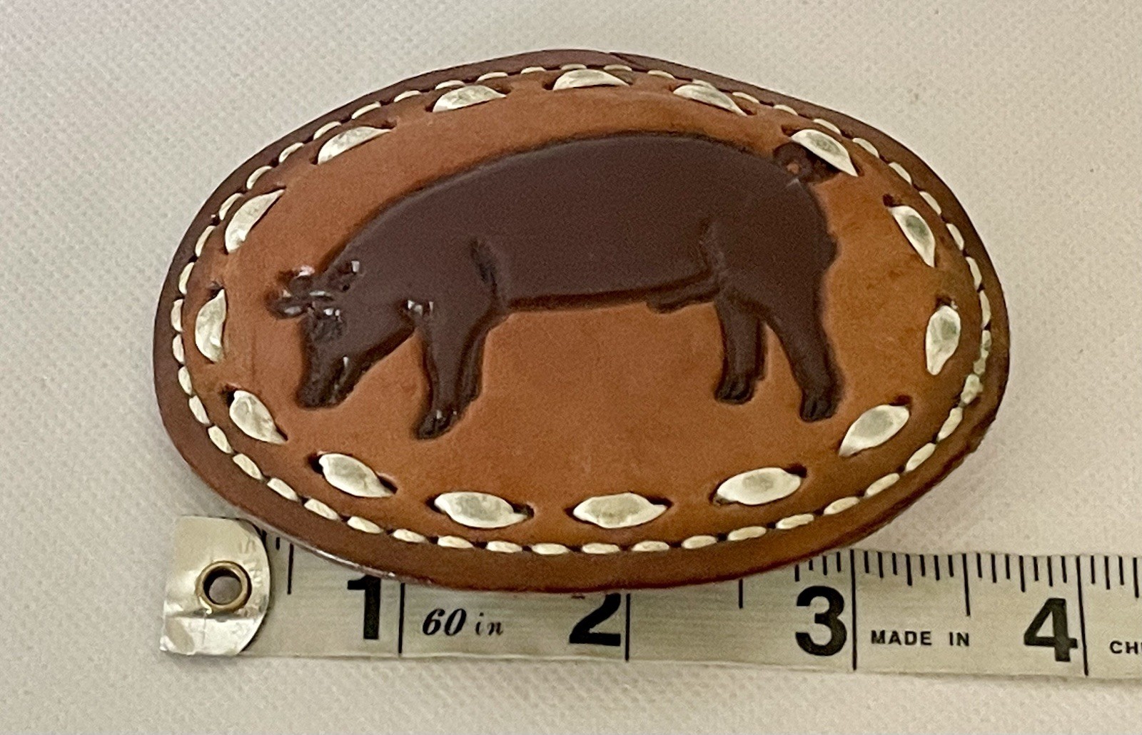 Bet Buckle Leather Pig