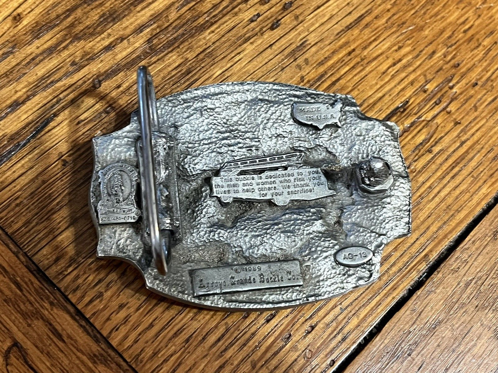 VINTAGE FIRE FIGHTER BELT BUCKLE 1989 ARROYO GRANDE RED USA AG-13